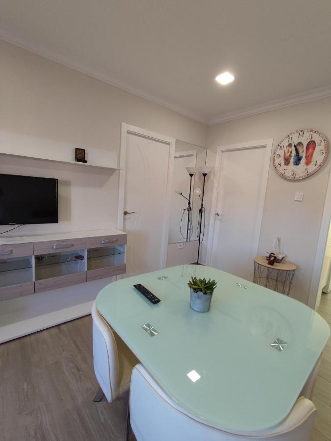 Precioso Apartamento 3 Dormitorios, Aire Acondicionado Menos 10 Min A Pie Feria Jerez De La Frontera Buitenkant foto