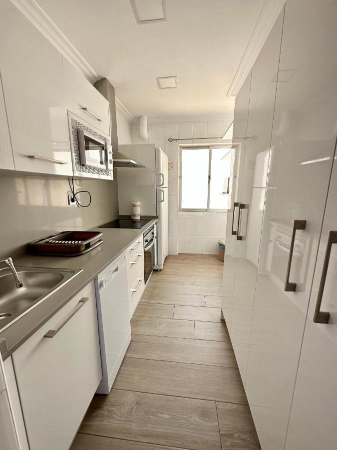 Precioso Apartamento 3 Dormitorios, Aire Acondicionado Menos 10 Min A Pie Feria Jerez De La Frontera Buitenkant foto